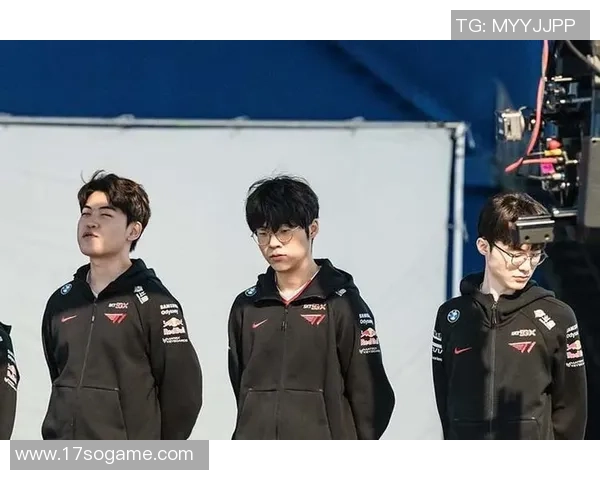 和平精英赛事分析:EDG战队进攻策略的优缺点探讨与总结 和平精英赛事分析:EDG战队进攻策略的优缺点探讨与总结